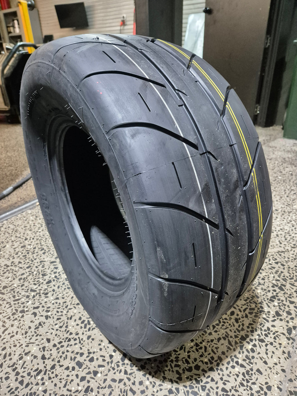 X295 RADIAL TYRE 295/55R15 109V