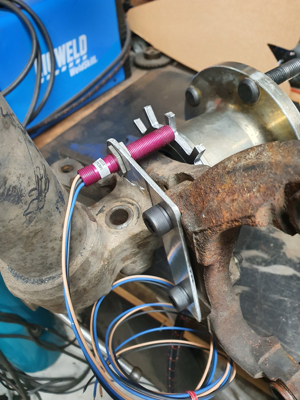WHEEL SPEED RELUCTOR VT HUB