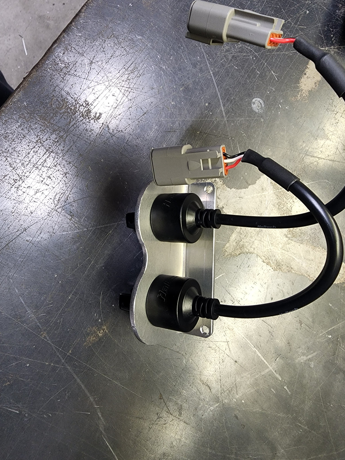 ROTARY TRIM DUAL BRACKET - Quickbitz